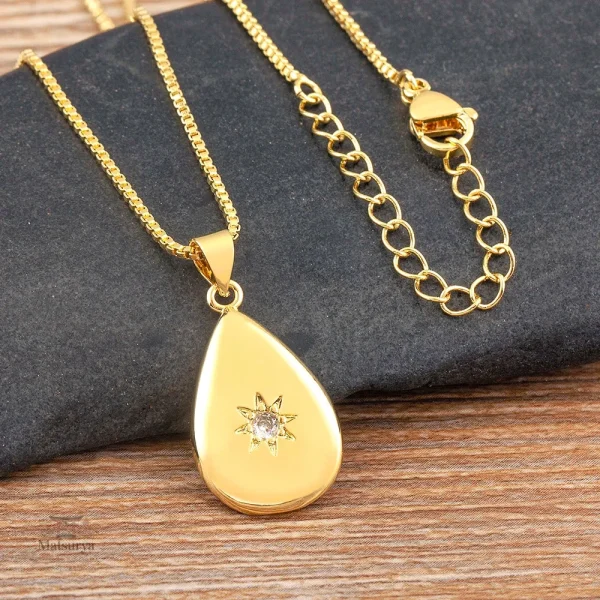 collier-japonais-etoile-goutte-deau-1 Collier étoile goutte d'eau style japonais