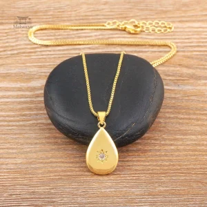 Bijou japonais étoile avec pendentif goutte d'eau