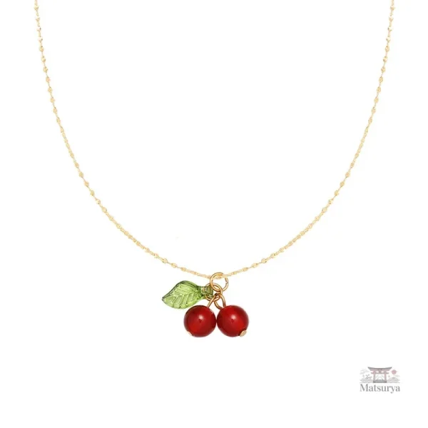 Accessoire féminin japonais, style traditionnel et moderne