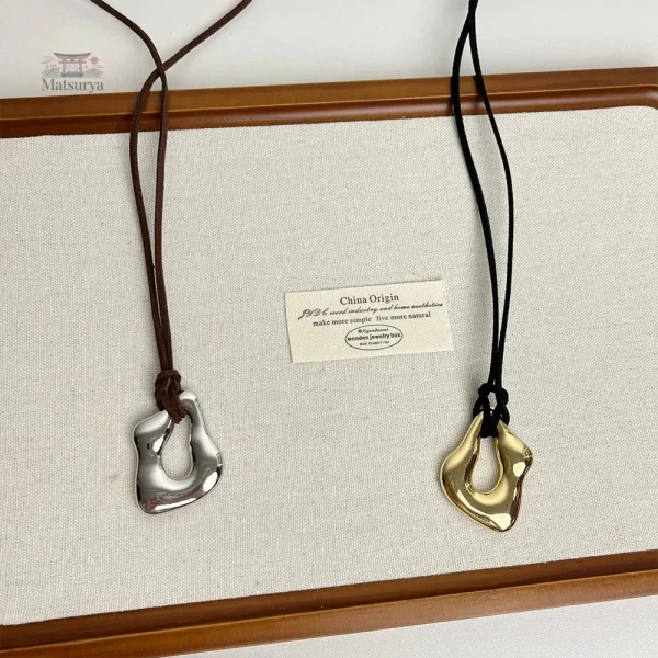 Collier en cuir ajustable, style Japonais
