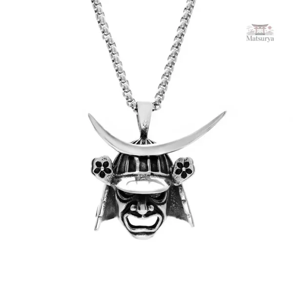 Élégant collier Tête de mort style oriental