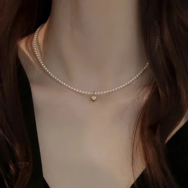 Accessoire de mode : collier japonais classique