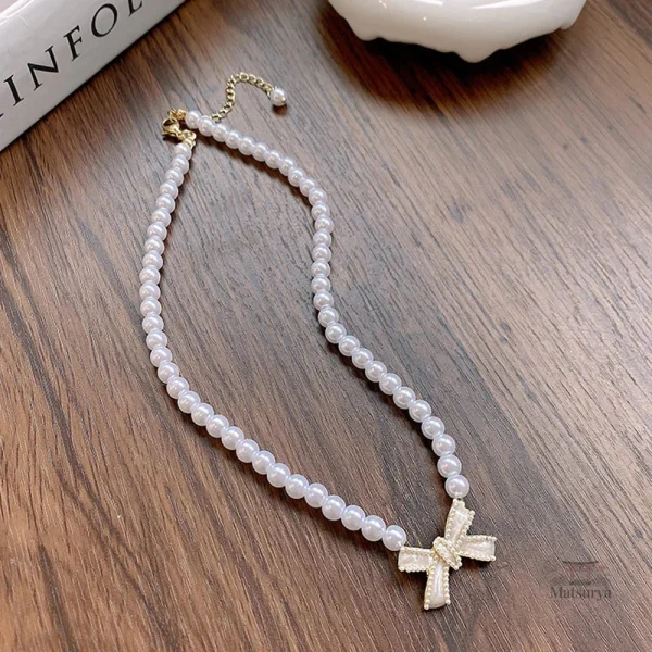 Collier traditionnel japonais au style sophistiqué