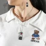 Collier japonais traditionnel en style artisanal