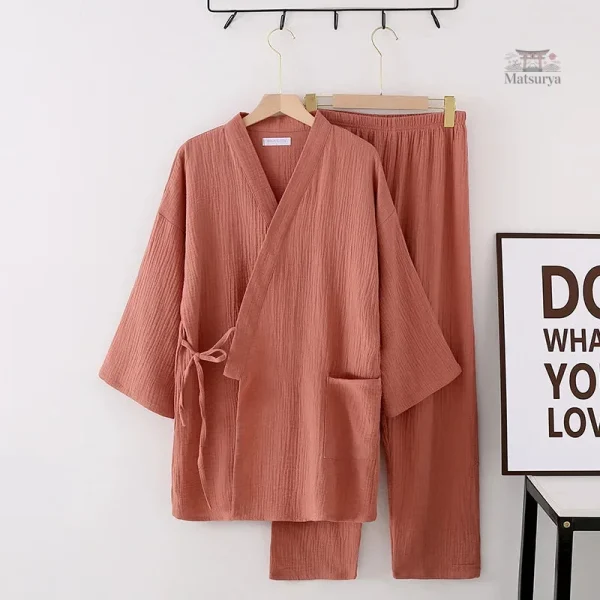 Style pyjama japonais, idéal pour la détente