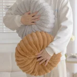 Coussin japonais en forme de citrouille