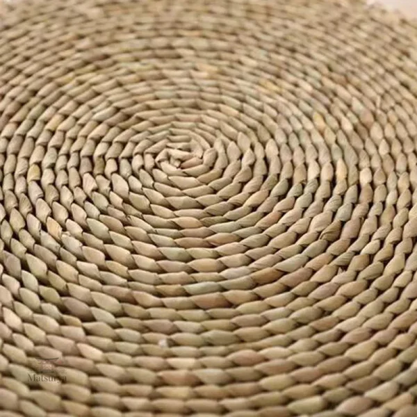 Coussin japonais design minimaliste pour le confort de la méditation