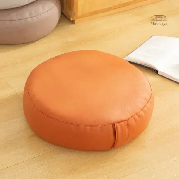 Coussin de sol japonais aux couleurs variées