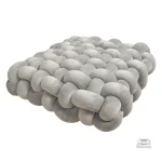 Coussin japonais tressé pour un look moderne