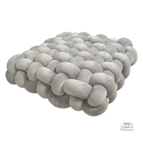 Coussin japonais tressé pour un look moderne