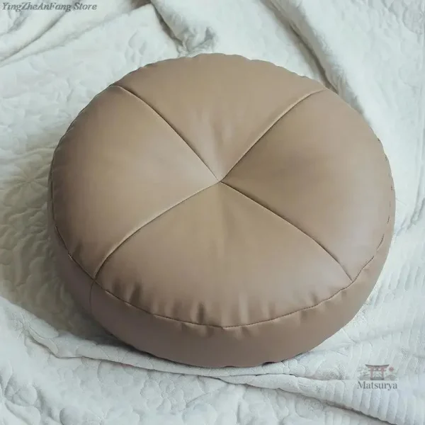 Coussin sobre inspiré du design japonais