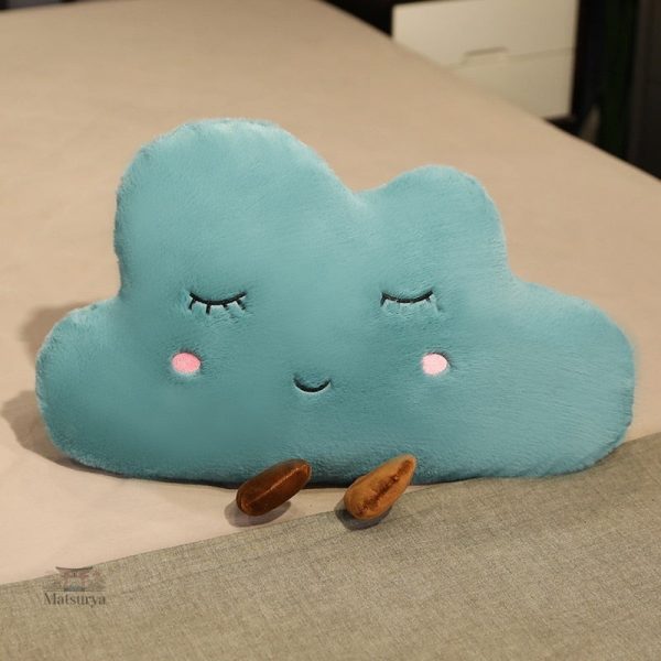 Coussin nuage doux et amusant pour un espace zen et joyeux