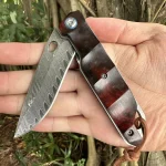 Couteau japonais pliant pour une utilisation polyvalente