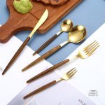 Couvert en bois et inox japonais