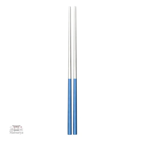 Couverts en céramique bleue