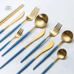 Design épuré pour couvert japonais bleu