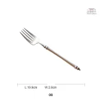 Couverts japonais en inox pour table moderne