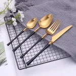 Couvert japonais simple, idéal pour repas raffinés