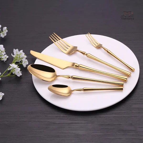 Couvert japonais en design minimaliste et fonctionnel