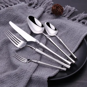 Couvert japonais minimaliste en design élégant