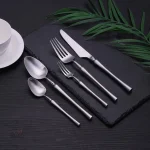 Couvert japonais avec finition soignée et élégante