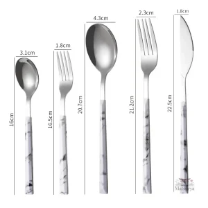 Couverts japonais marbrés au style contemporain