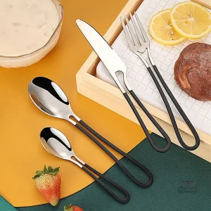 Couvert japonais moderne élégant pour repas raffinés