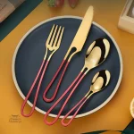 Couverts japonais modernes, idéaux pour la table élégante