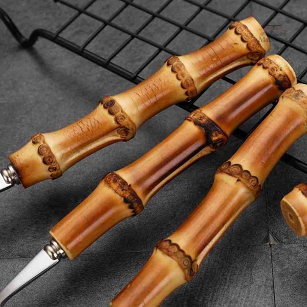 Couverts en Bambou pour une expérience culinaire japonaise