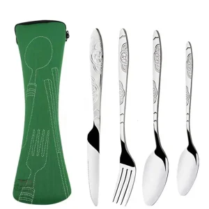 Couverts japonais compacts pour repas nomades