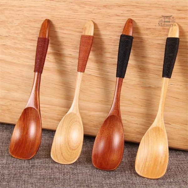 Cuillère à riz design élégant pour vaisselle japonaise