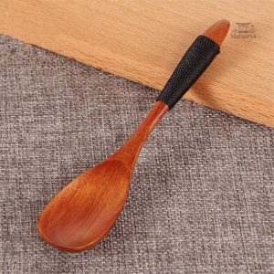 Cuillère à riz artisanale pour repas japonais