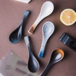 Vaisselle japonaise : cuillère à soupe traditionnelle
