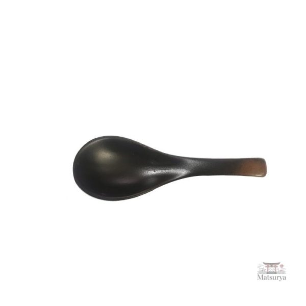 Ustensile japonais pour servir soupes et bouillons