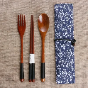 Ensemble de couverts japonais