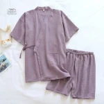 Pyjama style japonais avec motifs élégants pour femme