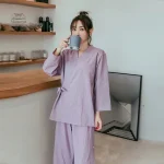 Kimono pyjama chic pour femme en tissu léger