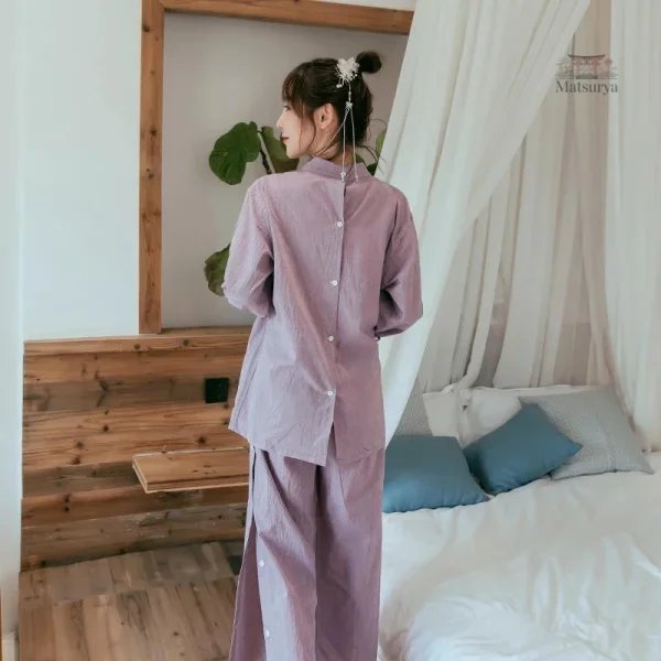 Ensemble de nuit japonais pour femmes modernes