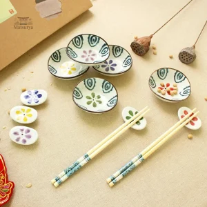 Coupelle japonaise assortie pour service raffiné