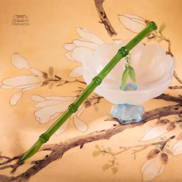Accessoire capillaire japonais en verre et bambou