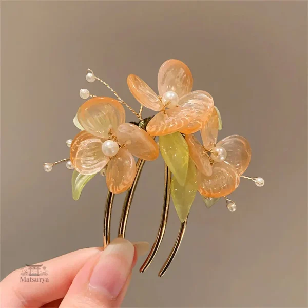 Accessoire de coiffure japonais avec fleurs