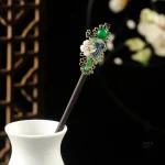 Accessoire capillaire vintage, parfait pour un look sophistiqué