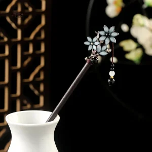 Accessoire de coiffure japonais traditionnel pour un style unique