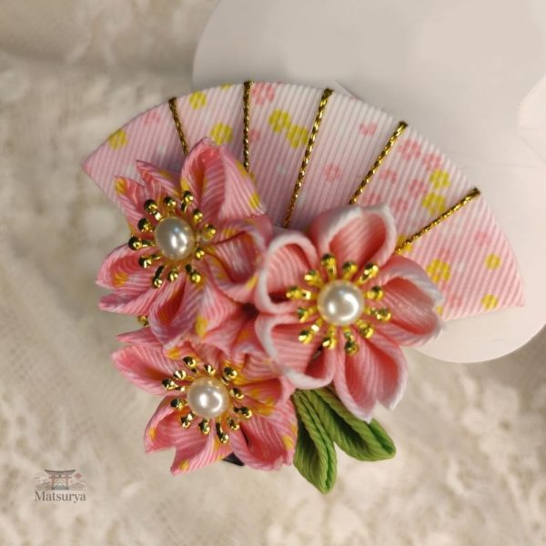 Accessoire de coiffure japonais en fleur d'éventail