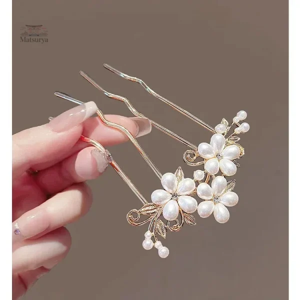 Accessoire cheveux japonais style fleuri avec perles