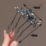 Accessoire de coiffure japonais avec design floral perlé
