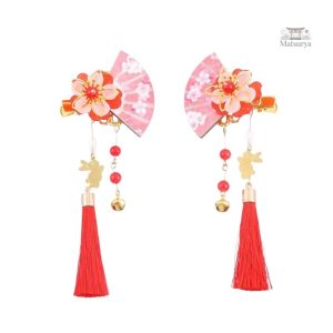 Accessoire capillaire traditionnel avec pompon