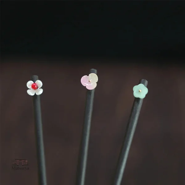 Épingle petite fleur japonaise pour cheveux