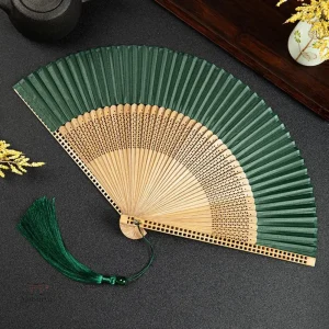 Éventail en bambou pour une touche asiatique