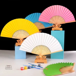 Éventail en papier décoratif